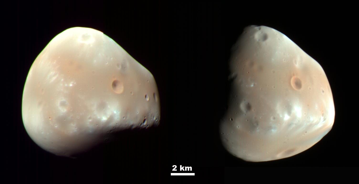 Colour photos taken from two angles by the Mars Reconnaissance Orbiter mission
