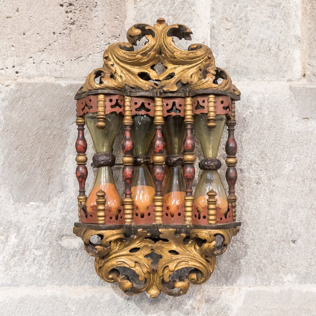 Hourglasses for sermons from the Protestant parish church in Breinum near Hildesheim, first half of the 18th century. Schnütgen Museum in Cologne, Germany.