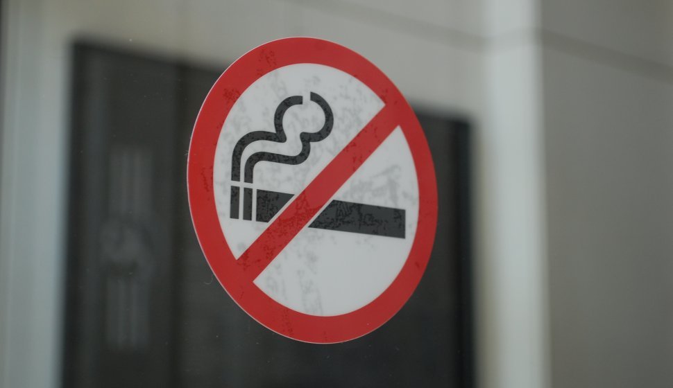 No smoking decal